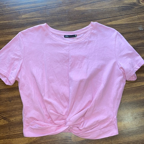 Zara Pink T-Shirt with knot - Picture 1 of 1